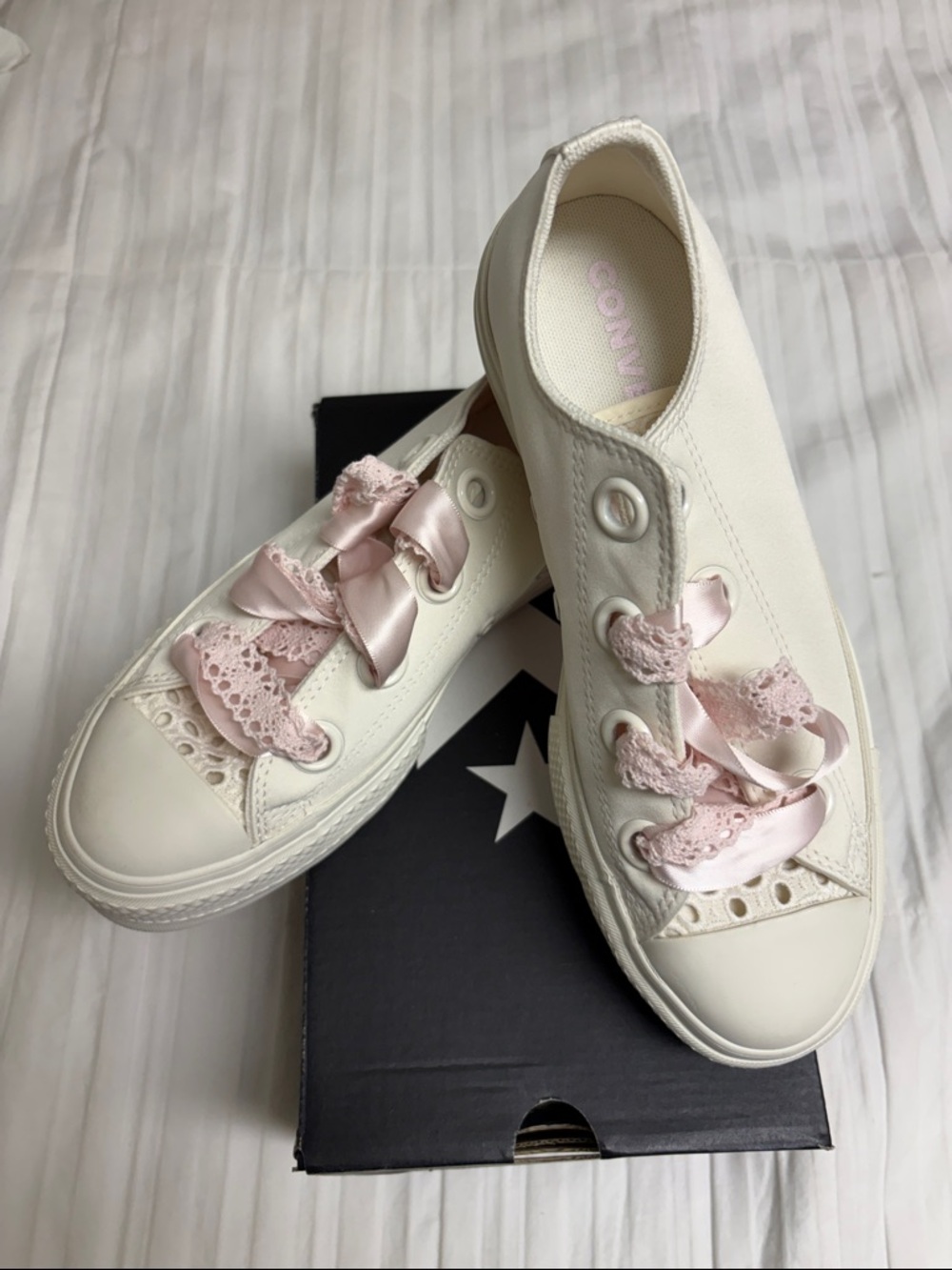 Converse Lift Ox Matte Satin Egret/Lilac Platform Sneakers size 7